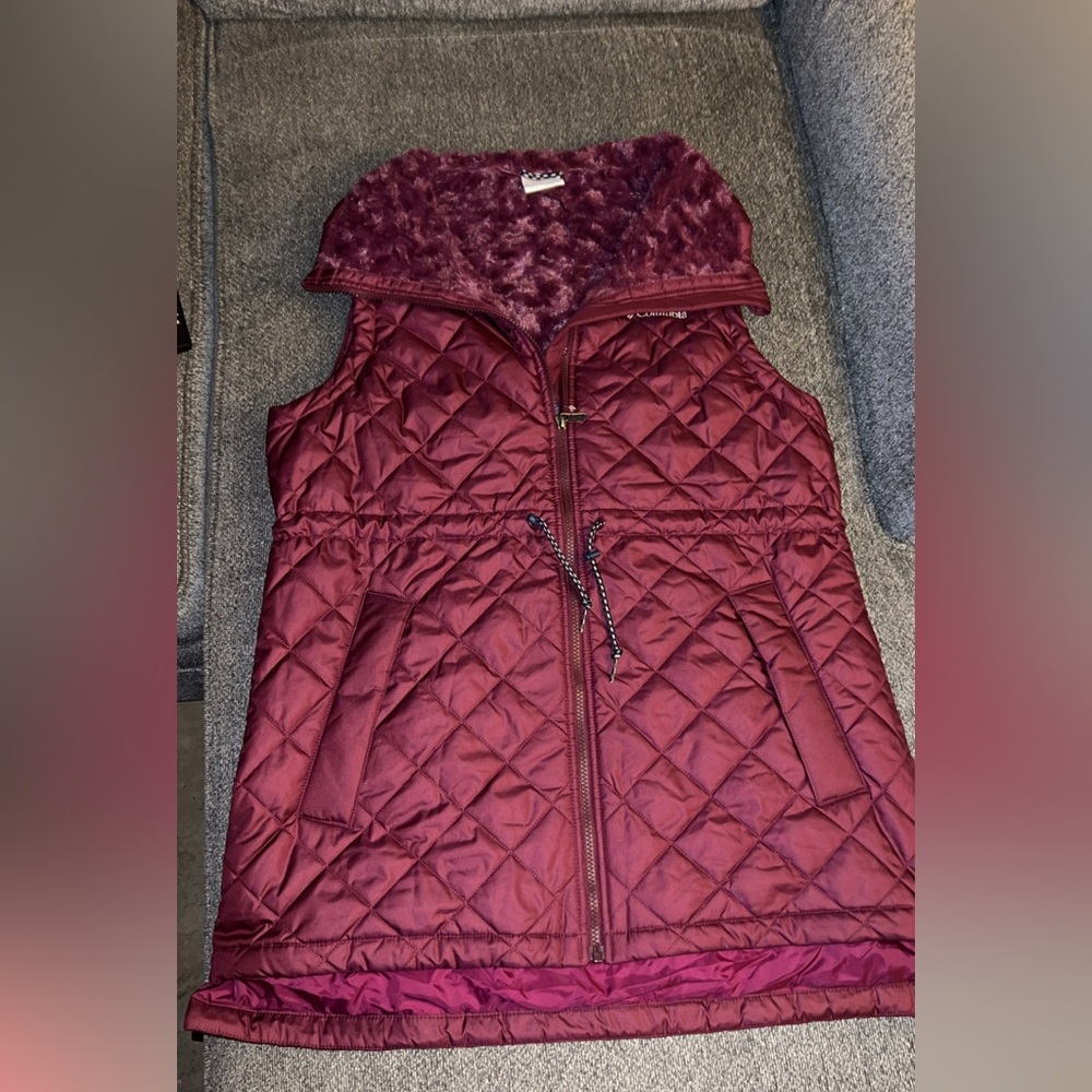 Women’s Columbia Copper Crest Mid Vest Size Large